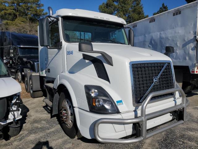 2017 VOLVO VN VNL, 