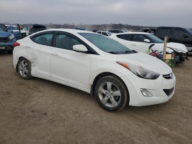 5NPDH4AE3DH400039 - 2013 HYUNDAI ELANTRA GLS WHITE photo 4