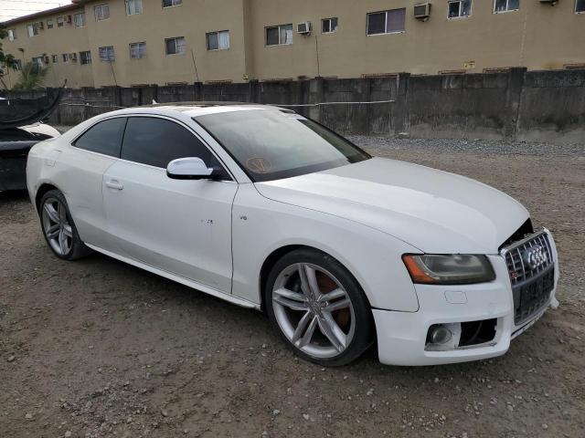 WAUCVAFR8BA050455 - 2011 AUDI S5 PREMIUM PLUS WHITE photo 4