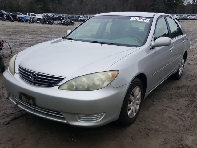 4T1BE32K75U538832 - 2005 TOYOTA CAMRY LE  photo 2