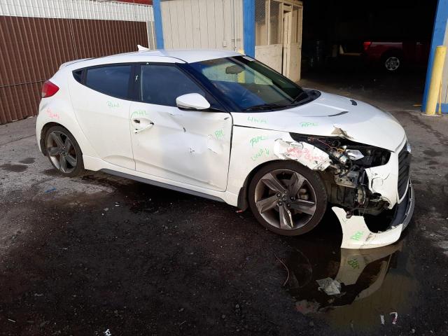 KMHTC6AE7FU239009 - 2015 HYUNDAI VELOSTER TURBO WHITE photo 4