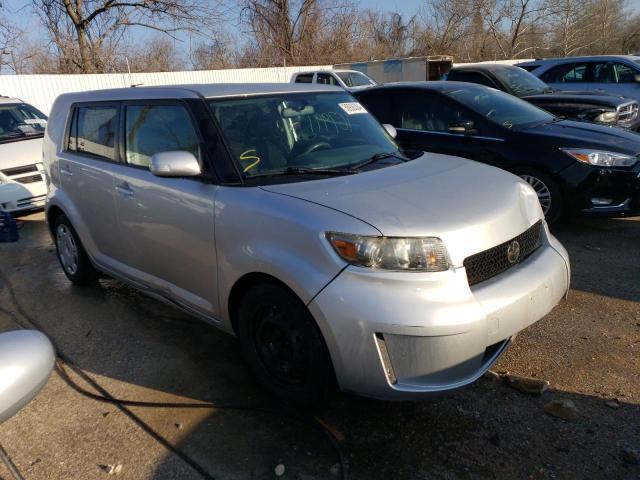 JTLKE50EX81025209 - 2008 TOYOTA SCION XB SILVER photo 4