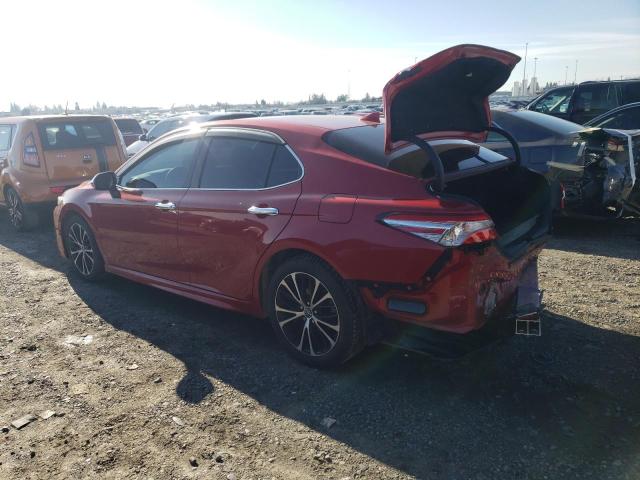 4T1G11AK3LU326854 - 2020 TOYOTA CAMRY SE RED photo 2