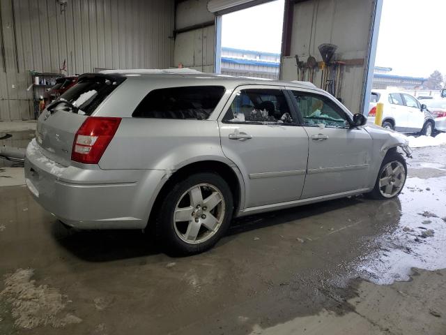 2D4GZ48V85H647067 - 2005 DODGE MAGNUM SXT SILVER photo 3