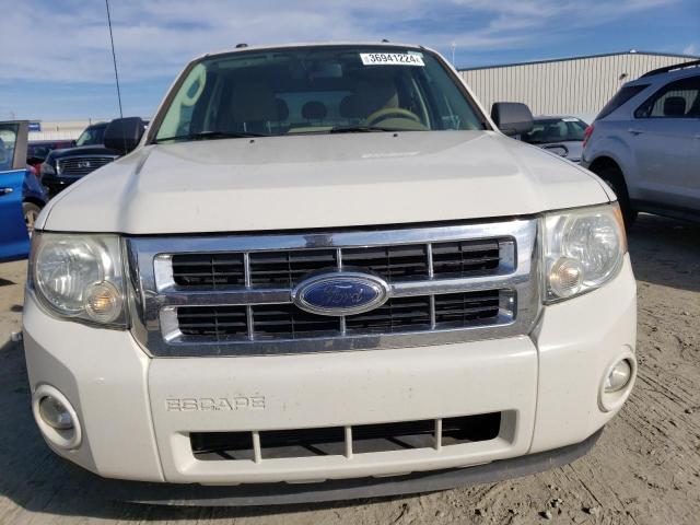 1FMCU03G69KD14632 - 2009 FORD ESCAPE XLT WHITE photo 5