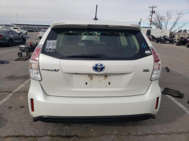 JTDZN3EUXHJ065806 - 2017 TOYOTA PRIUS V WHITE photo 6