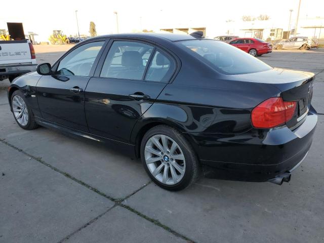 WBAPH7C53BE852336 - 2011 BMW 328 I BLACK photo 2