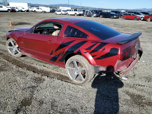 1ZVHT82HX55247996 - 2005 FORD MUSTANG GT RED photo 2