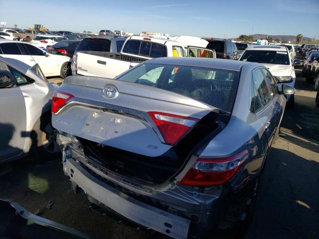 4T1BF1FK0HU304984 - 2017 TOYOTA CAMRY LE SILVER photo 3