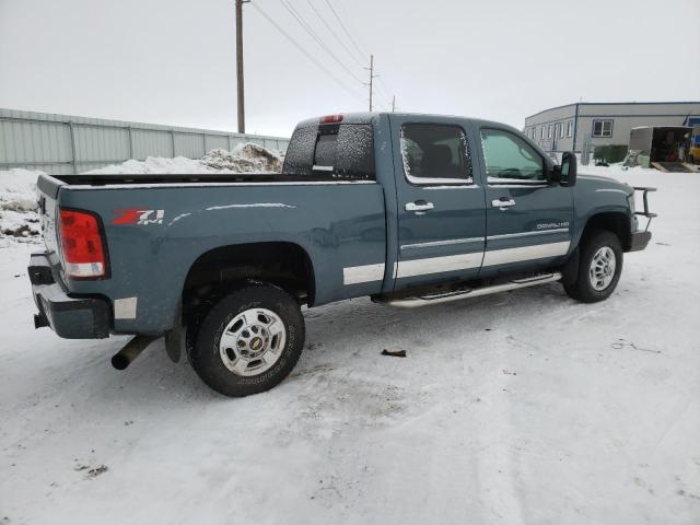 1GT125C87BF141208 - 2011 GMC SIERRA K2500 DENALI GRAY photo 3