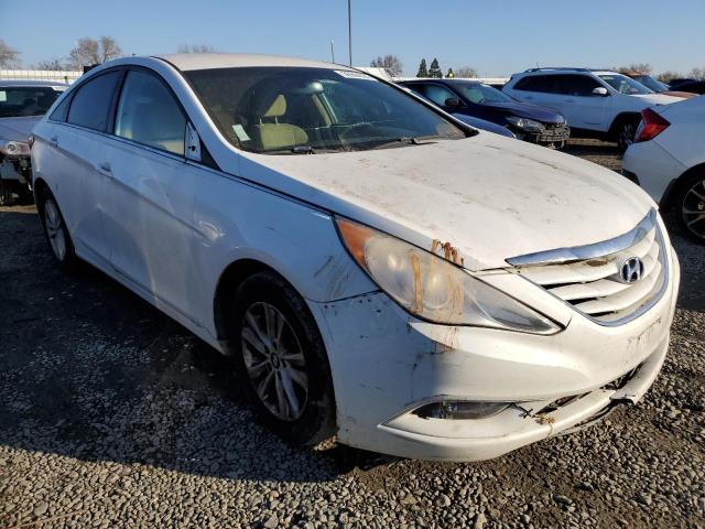 5NPEB4AC9DH747296 - 2013 HYUNDAI SONATA GLS WHITE photo 4