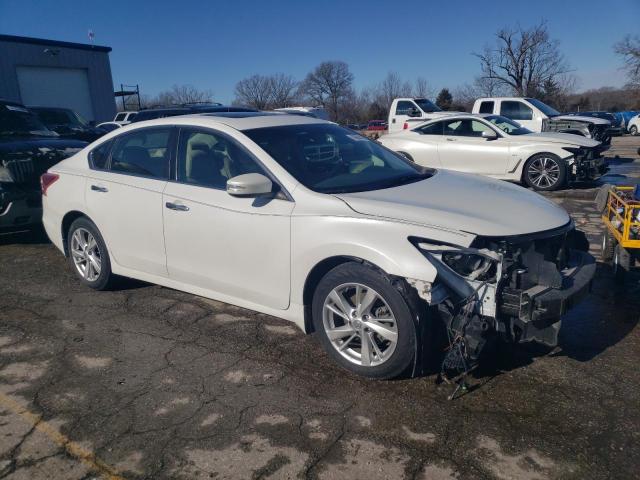 1N4AL3AP8DN507638 - 2013 NISSAN ALTIMA 2.5 WHITE photo 4