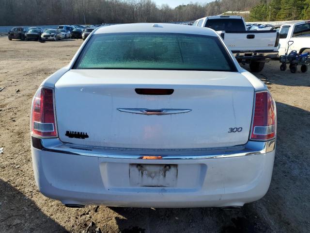 2C3CCAAG2DH530207 - 2013 CHRYSLER 300 WHITE photo 6