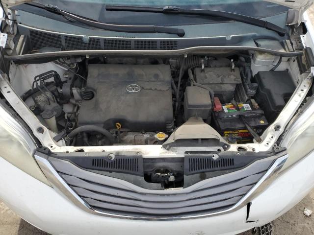 5TDYK3DCXBS098747 - 2011 TOYOTA SIENNA XLE WHITE photo 12