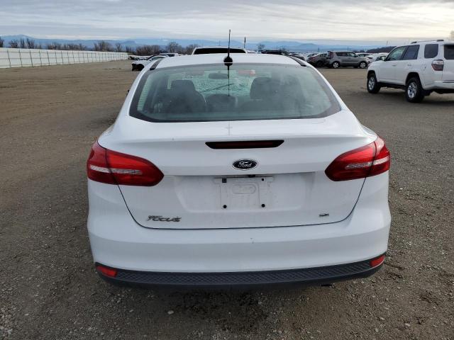 1FADP3F24JL262147 - 2018 FORD FOCUS SE WHITE photo 6