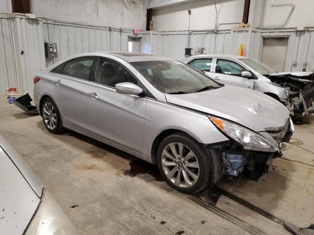 5NPEC4AB0BH279024 - 2011 HYUNDAI SONATA SE SILVER photo 4