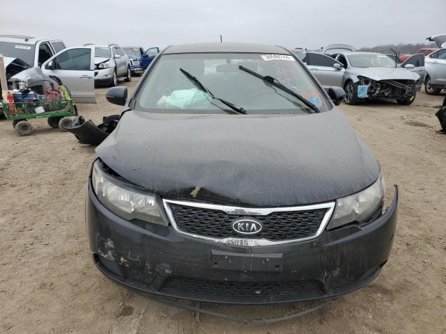 KNAFU4A26D5712346 - 2013 KIA FORTE EX BLACK photo 5