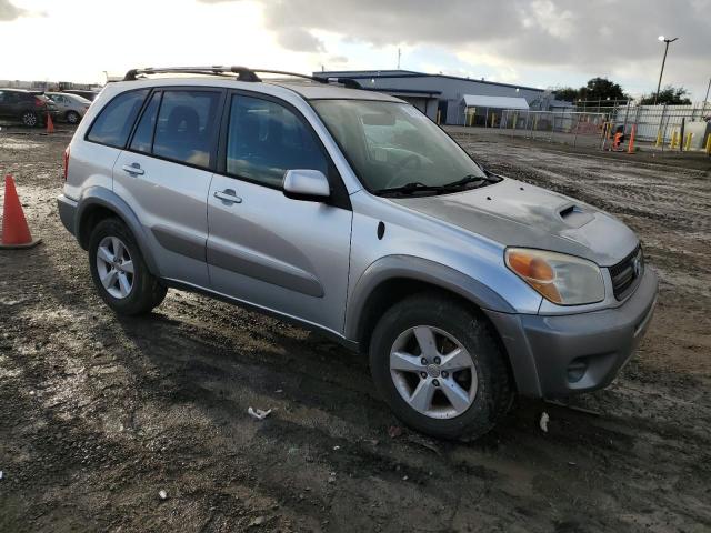 JTEGD20V740017678 - 2004 TOYOTA RAV4 GRAY photo 4