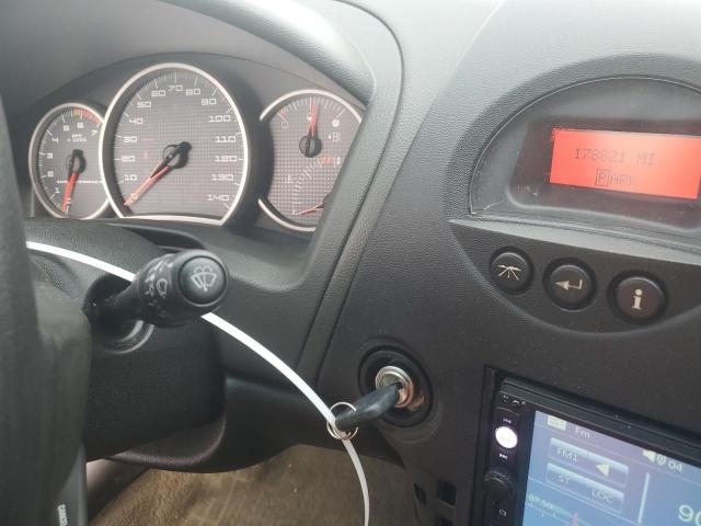 2G2WP522951183528 - 2005 PONTIAC GRAND PRIX 银色 照片 9