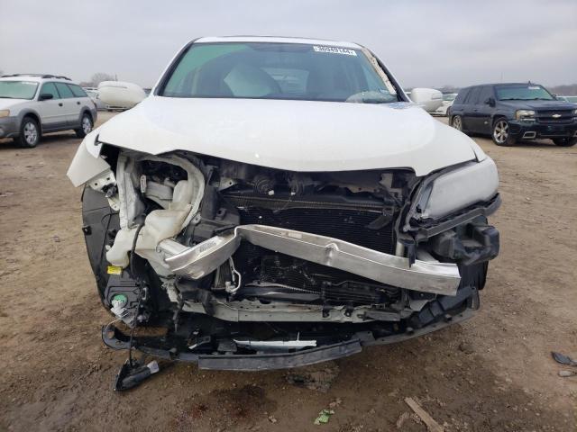 5J8TB3H34JL003282 - 2018 ACURA RDX WHITE photo 5