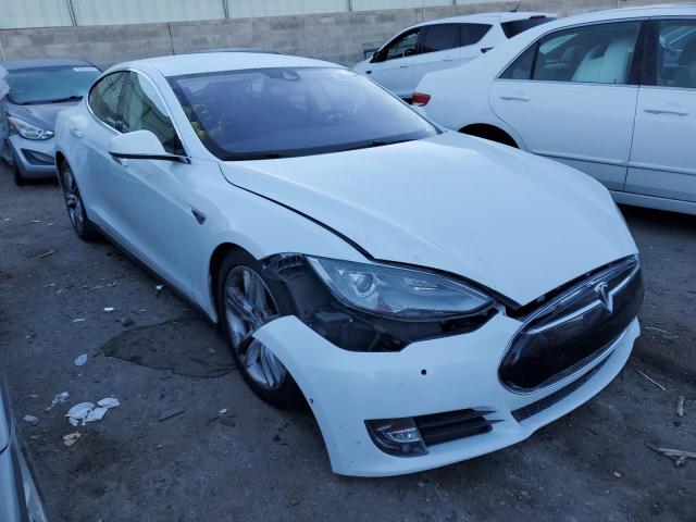 5YJSA1S25FF097880 - 2015 TESLA MODEL S 70 WHITE photo 4