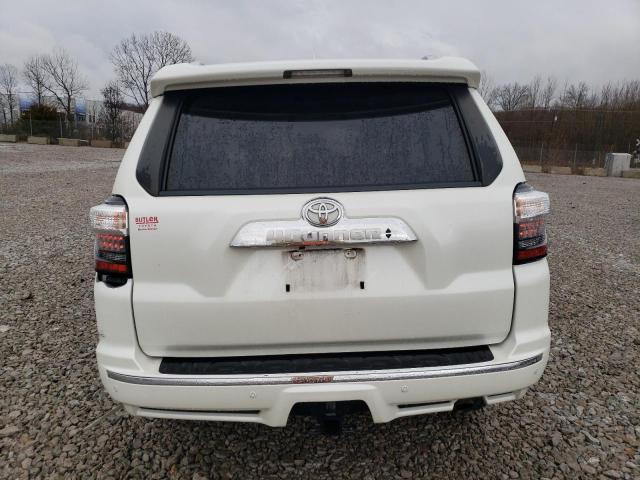 JTEKU5JRXM5848687 - 2021 TOYOTA 4RUNNER TRAIL WHITE photo 6