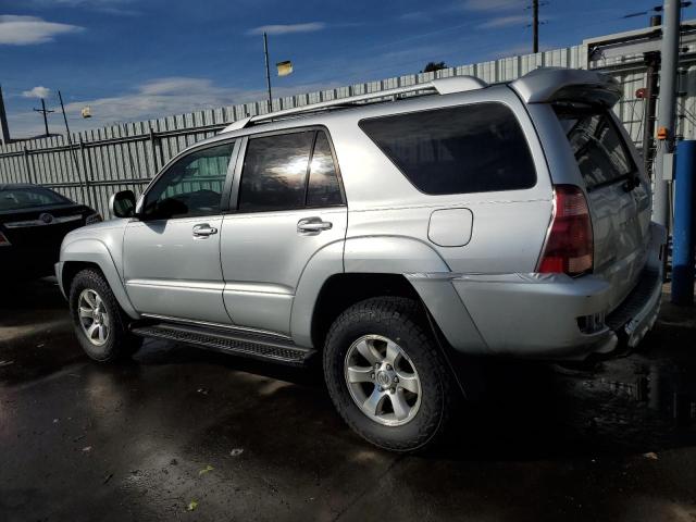 JTEBT14R058024995 - 2005 TOYOTA 4RUNNER SR5 SILVER photo 2