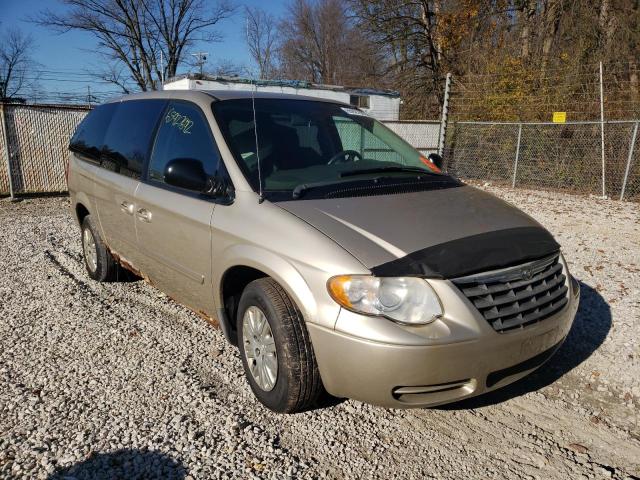 2C4GP44R15R563310 - 2006 CHRYSLER TOWN AND C LX SILVER photo 1