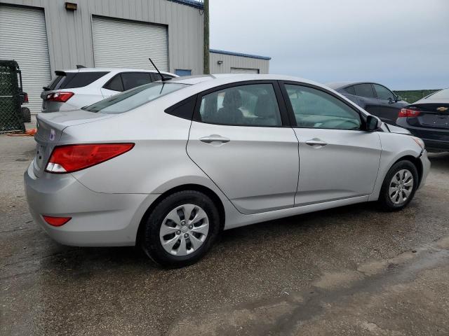 KMHCT4AE5HU219588 - 2017 HYUNDAI ACCENT SE SILVER photo 3