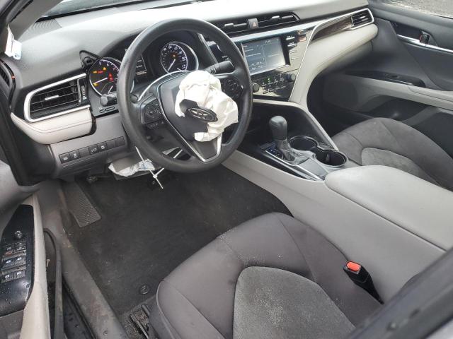 4T1B11HK5JU088230 - 2018 TOYOTA CAMRY L SILVER photo 8