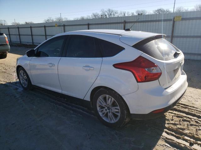 1FAHP3M29CL324701 - 2012 FORD FOCUS SEL WHITE photo 2