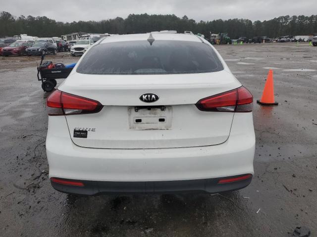 3KPFK4A73HE159718 - 2017 KIA FORTE LX WHITE photo 6