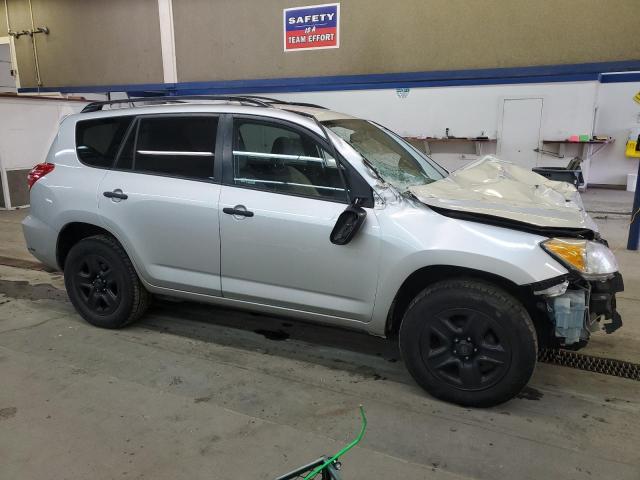 2T3BF4DV4AW040986 - 2010 TOYOTA RAV4 SILVER photo 4