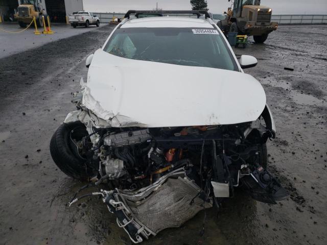 KNDCB3LC1K5331139 - 2019 KIA NIRO FE WHITE photo 5