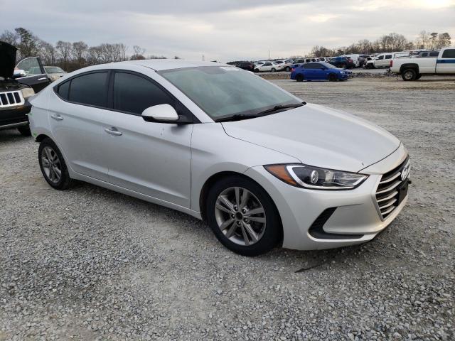 5NPD84LF3JH324033 - 2018 HYUNDAI ELANTRA SEL SILVER photo 4