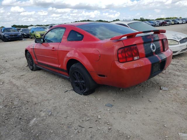 1ZVFT80N955154676 - 2005 FORD MUSTANG RED photo 3