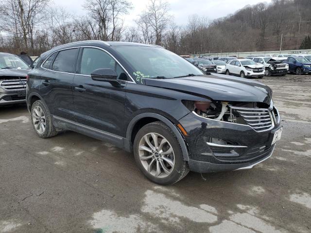 5LMCJ2D91HUL51513 - 2017 LINCOLN MKC SELECT Սև լուսանկար 4