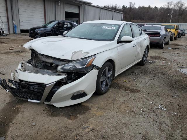 1N4BL4BVXLN311674 - 2020 NISSAN ALTIMA S WHITE photo 1