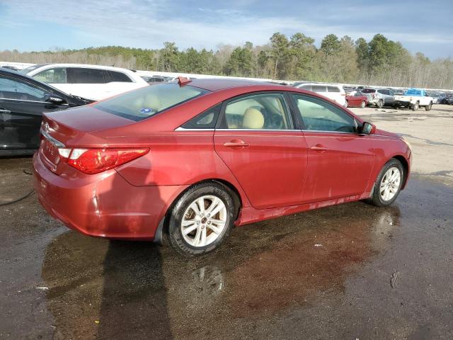 5NPEB4AC8CH448705 - 2012 HYUNDAI SONATA GLS RED photo 3