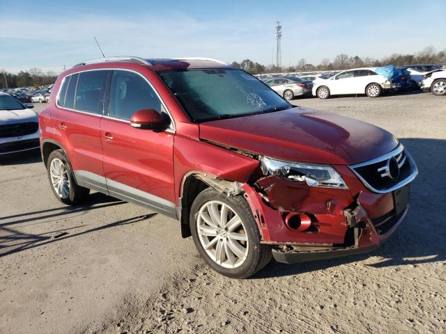 WVGBV7AX1BW002060 - 2011 VOLKSWAGEN TIGUAN S RED photo 4