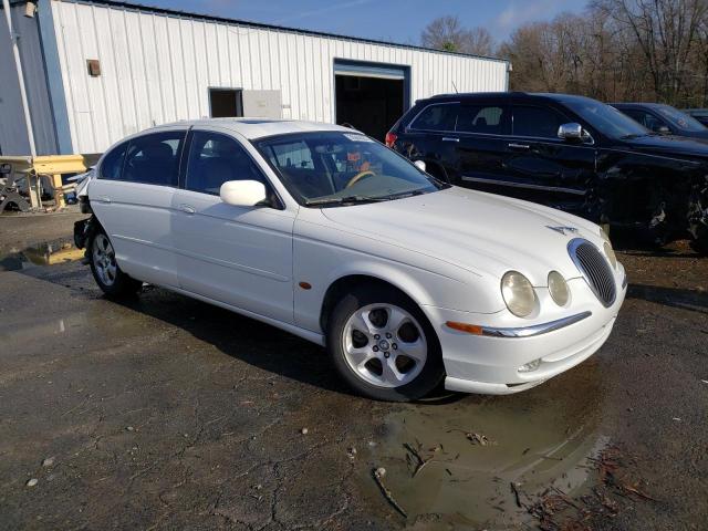 SAJDA01C4YFL25056 - 2000 JAGUAR S-TYPE WHITE photo 4