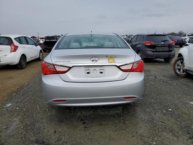 5NPEB4AC5CH470807 - 2012 HYUNDAI SONATA GLS SILVER photo 6