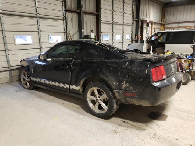 1ZVFT80N075270688 - 2007 FORD MUSTANG BLACK photo 2
