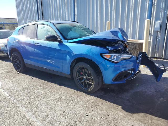 ZASPAJAN5K7C66269 - 2019 ALFA ROMEO STELVIO BLUE photo 4