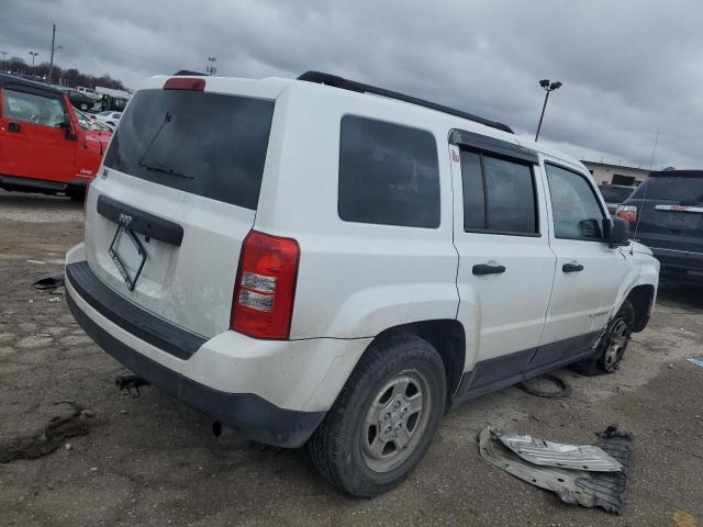 1C4NJPBB1ED908726 - 2014 JEEP PATRIOT SP WHITE photo 3