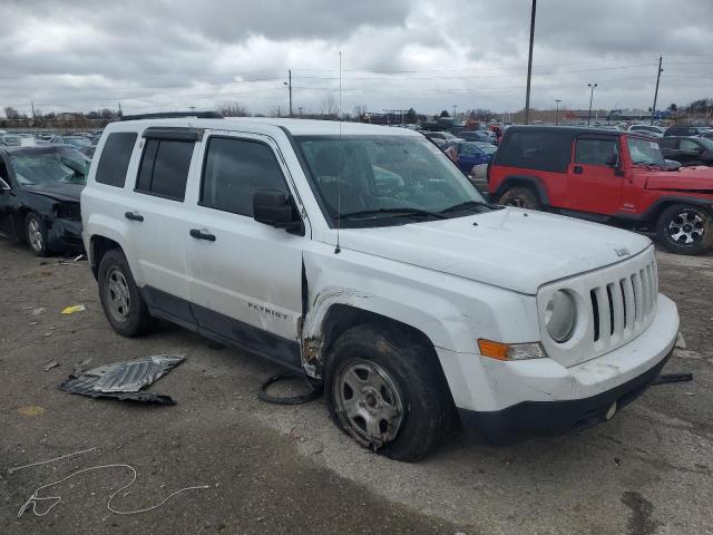 1C4NJPBB1ED908726 - 2014 JEEP PATRIOT SP WHITE photo 4