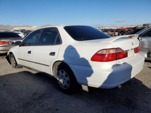 1HGCF8646WA001100 - 1998 HONDA ACCORD DX WHITE photo 2