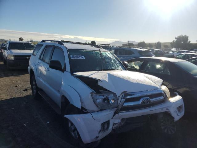 JTEZU14R360068145 - 2006 TOYOTA 4RUNNER SR5 WHITE photo 4