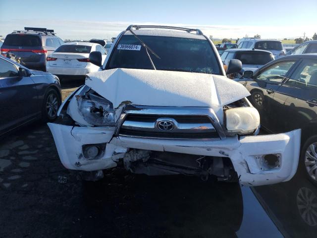 JTEZU14R360068145 - 2006 TOYOTA 4RUNNER SR5 WHITE photo 5