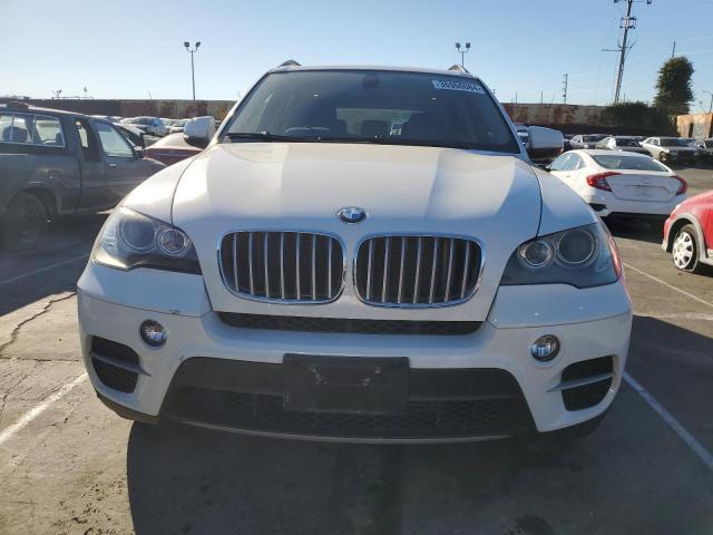 5UXZW0C56BL368664 - 2011 BMW X5 XDRIVE35D WHITE photo 5